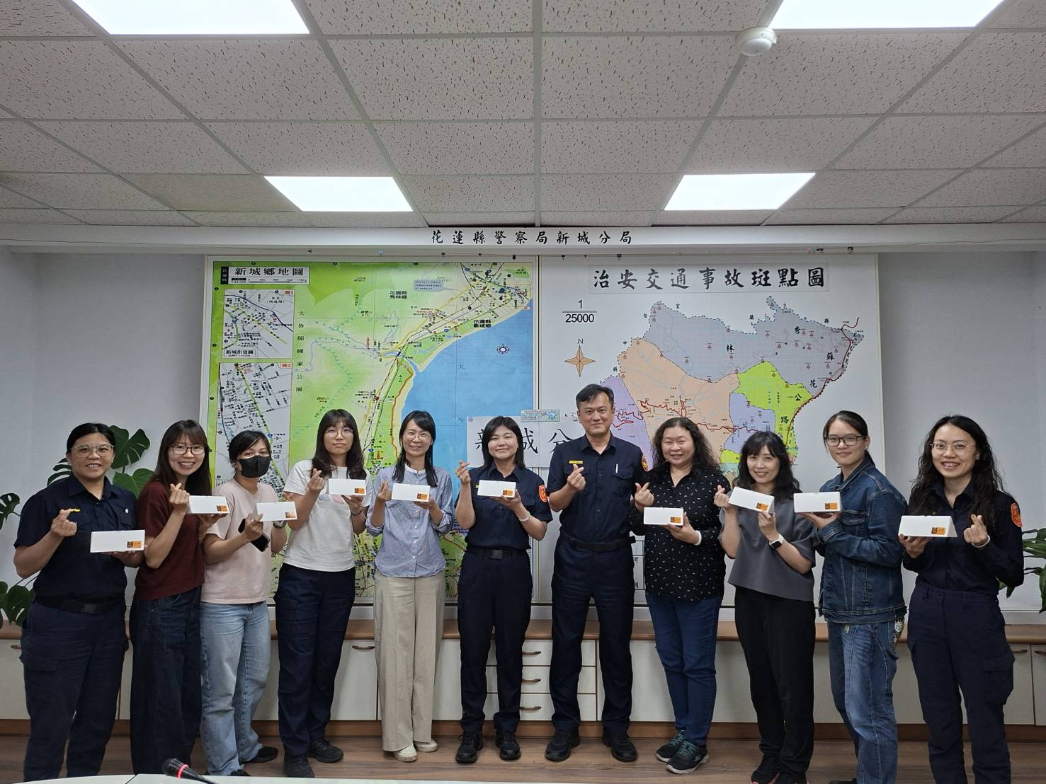 花蓮新城分局暖心送禮 致敬警界母親卓越貢獻