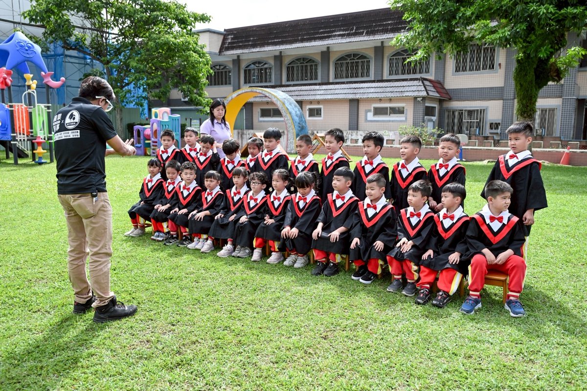定格成長珍貴瞬間 花蓮吉安鄉立幼兒園畢業生換裝迎新生